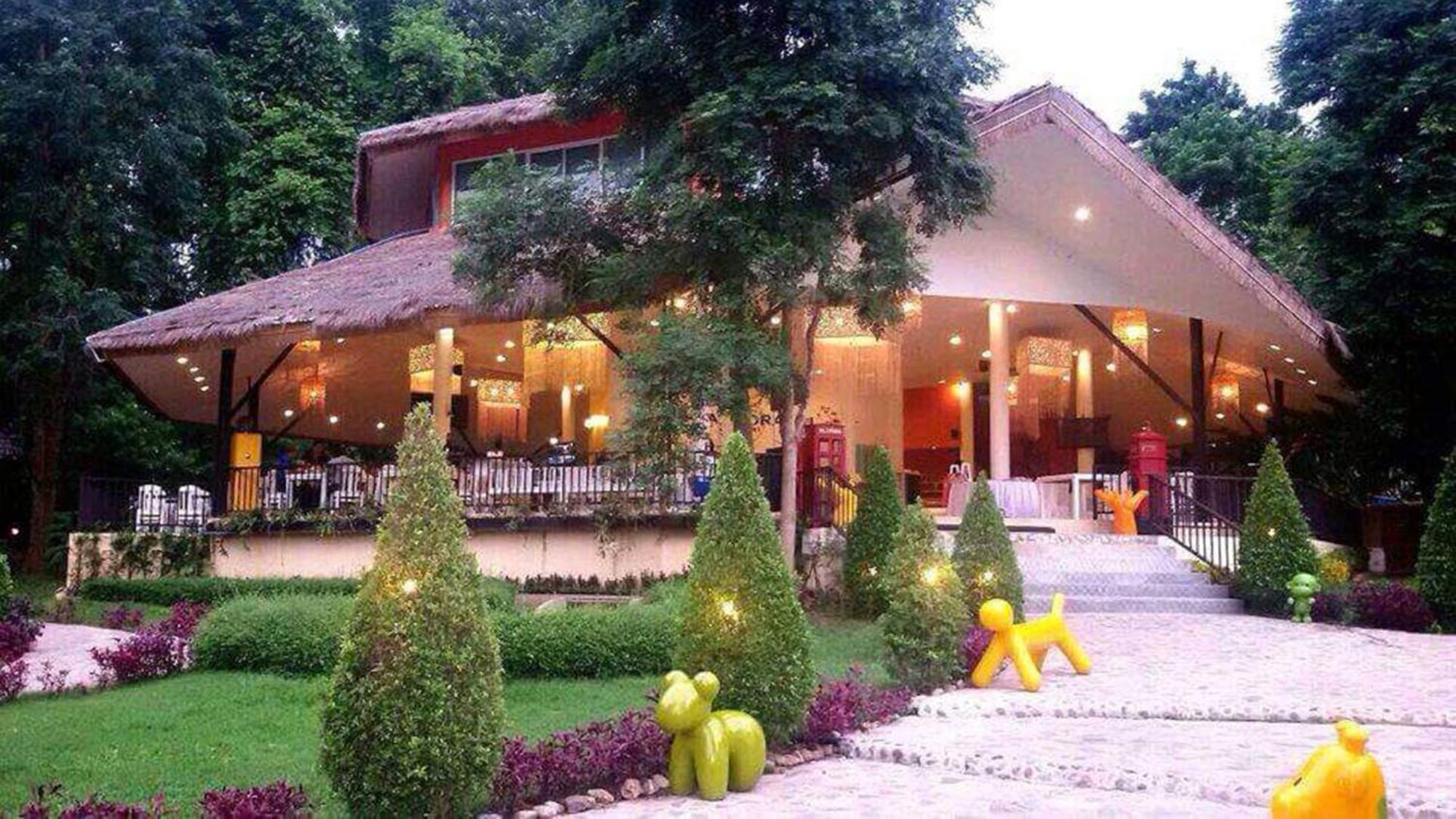 Aurora Resort Kanchanaburi Esterno foto