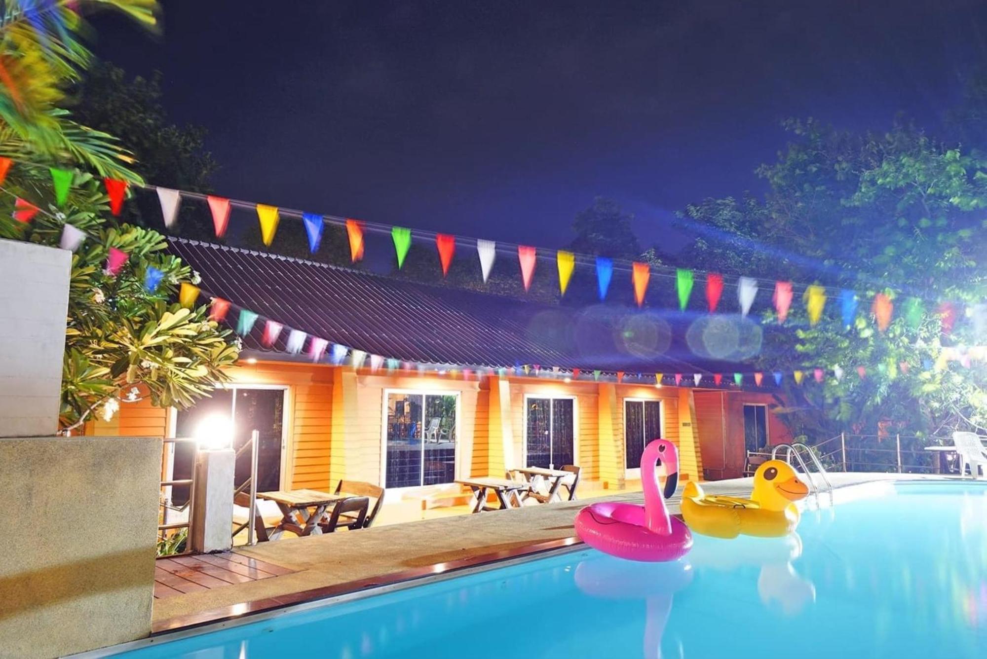 Aurora Resort Kanchanaburi Esterno foto