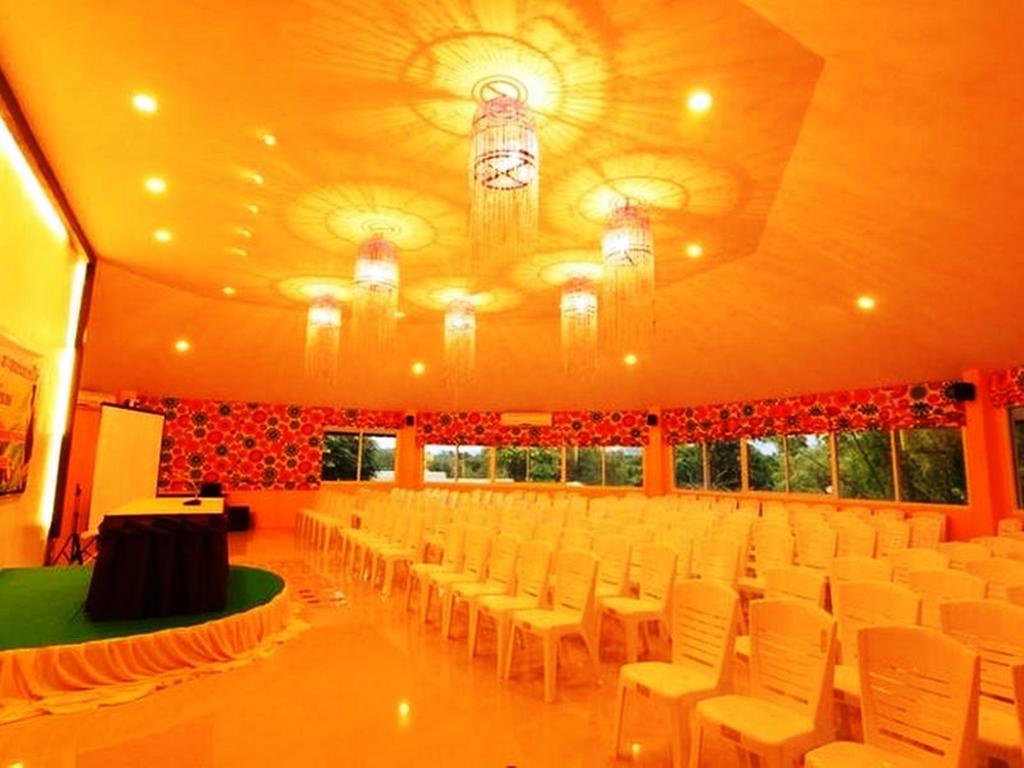 Aurora Resort Kanchanaburi Esterno foto