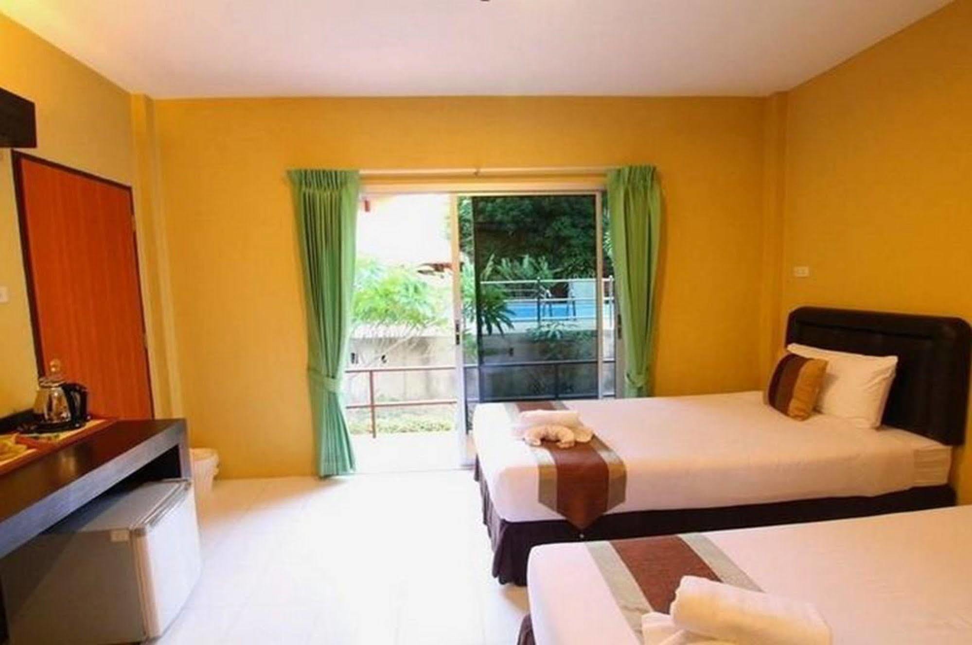 Aurora Resort Kanchanaburi Esterno foto
