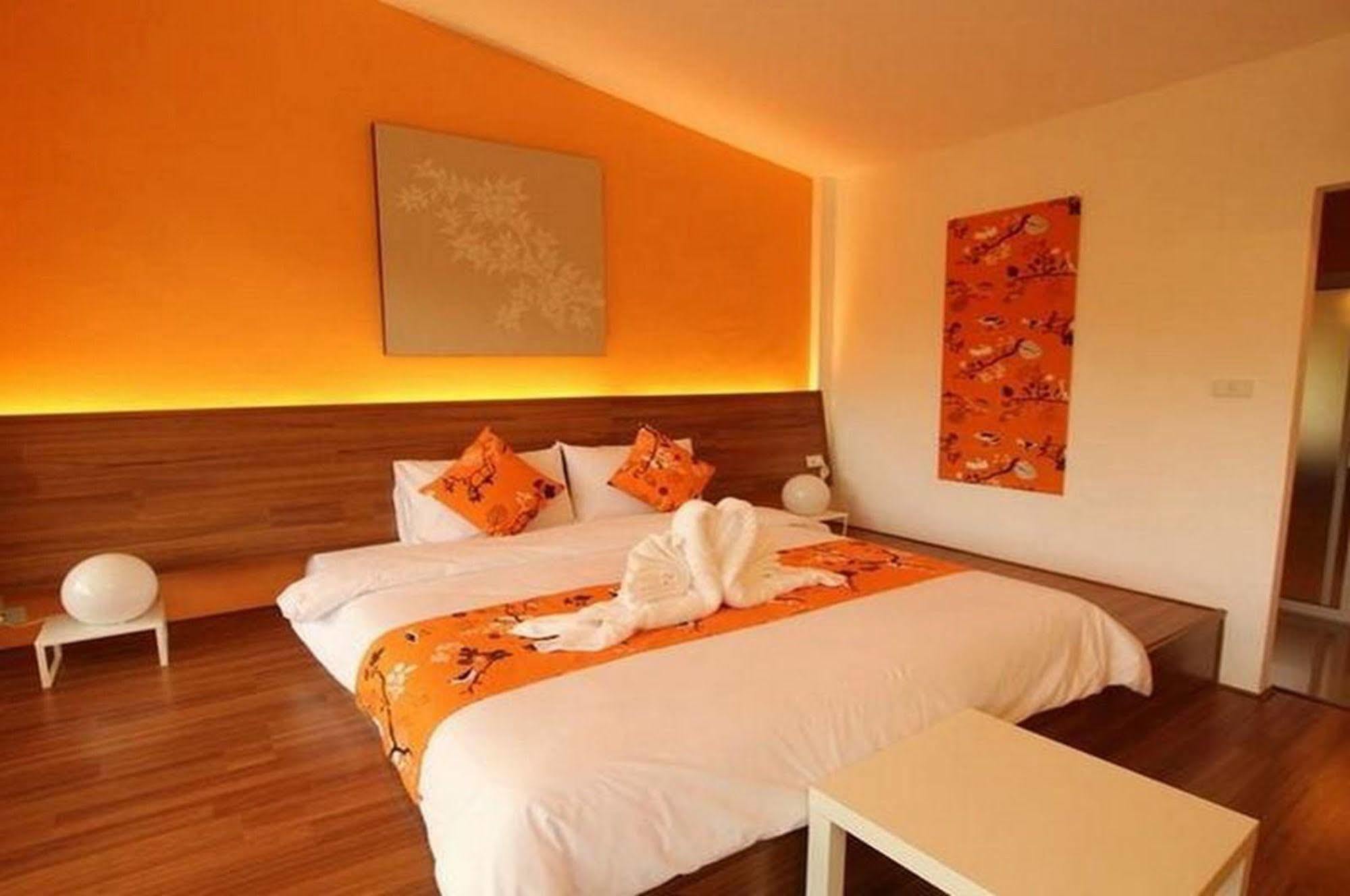 Aurora Resort Kanchanaburi Esterno foto