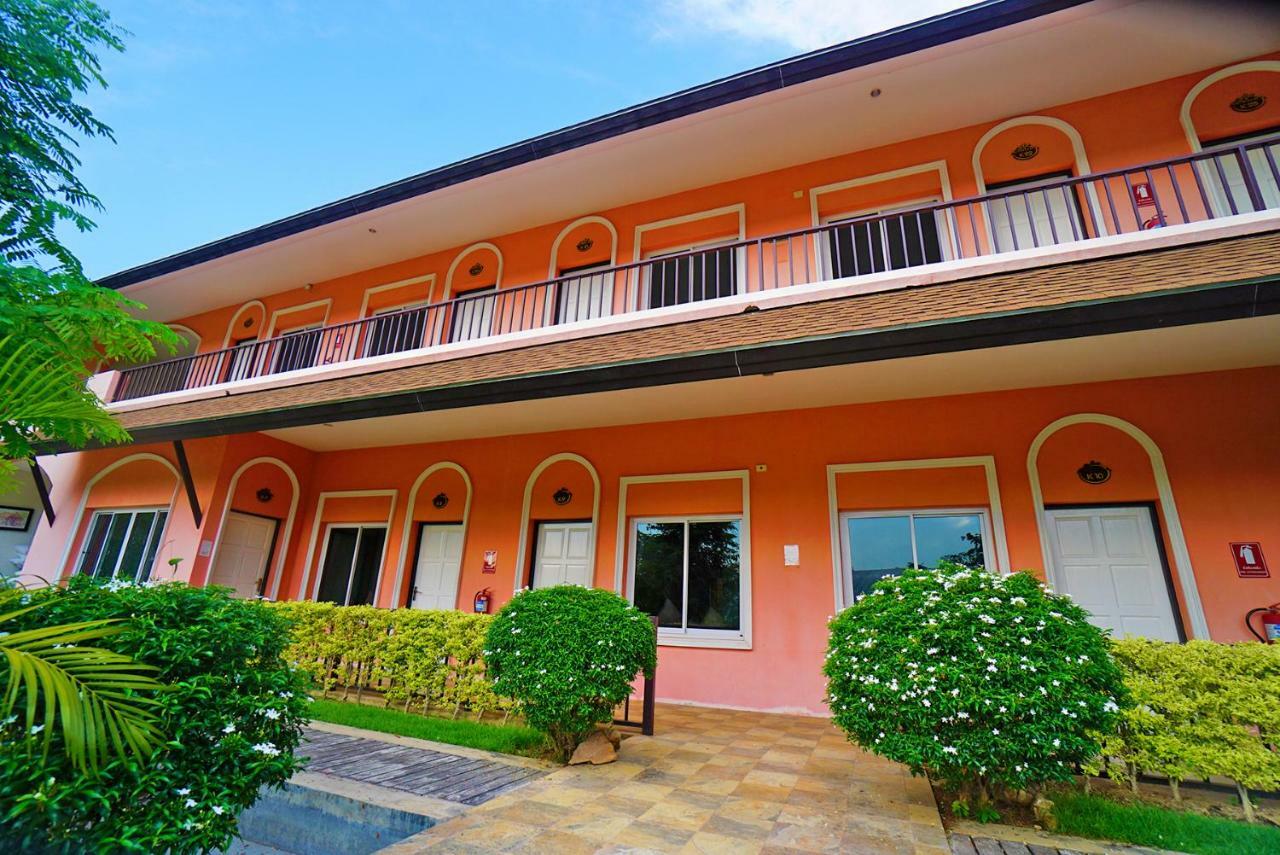 Aurora Resort Kanchanaburi Esterno foto